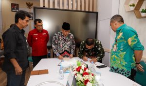 PERTEMUAN: Pemda Bungo bersama Pemprov Jambi dan Pemda Dharmasraya serta Pemprov Sumbar menggelar pertemuan terkait rencana pembangunan tugu selamat datang